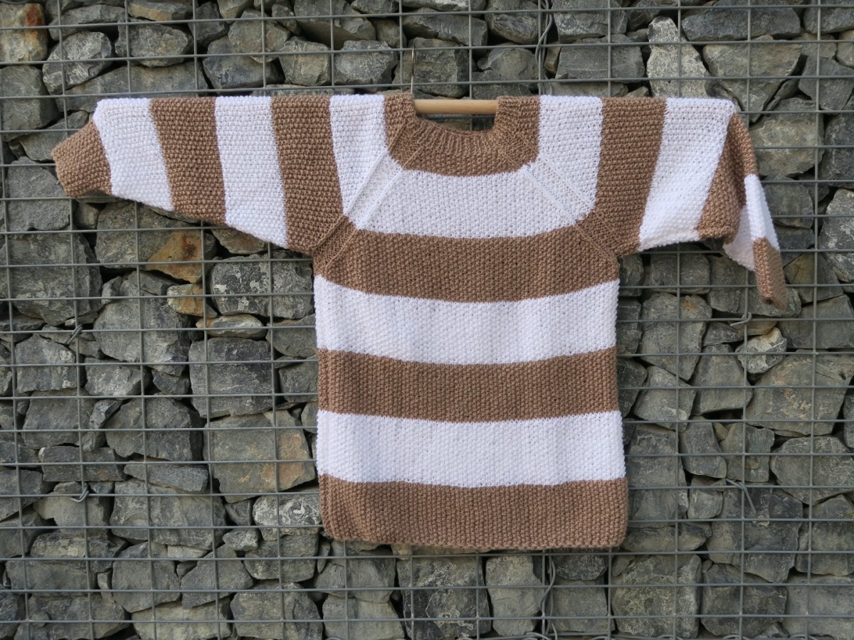  SVETR V BARVĚ NUGÁTU A ŠLEHANÉ SMETANY - výprodej