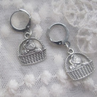 Kocky v kosiku nausky