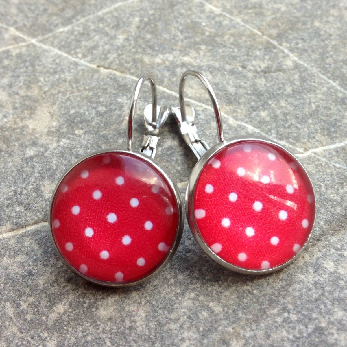 Náušnice červený puntík