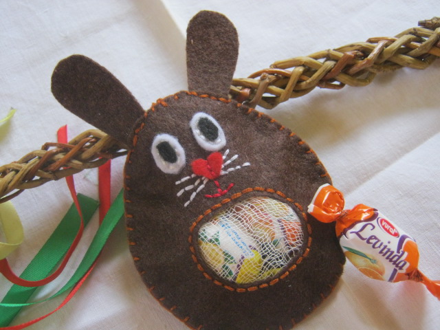 Filcová kapsička na koledu - zajíček - NA OBJEDNÁVKU