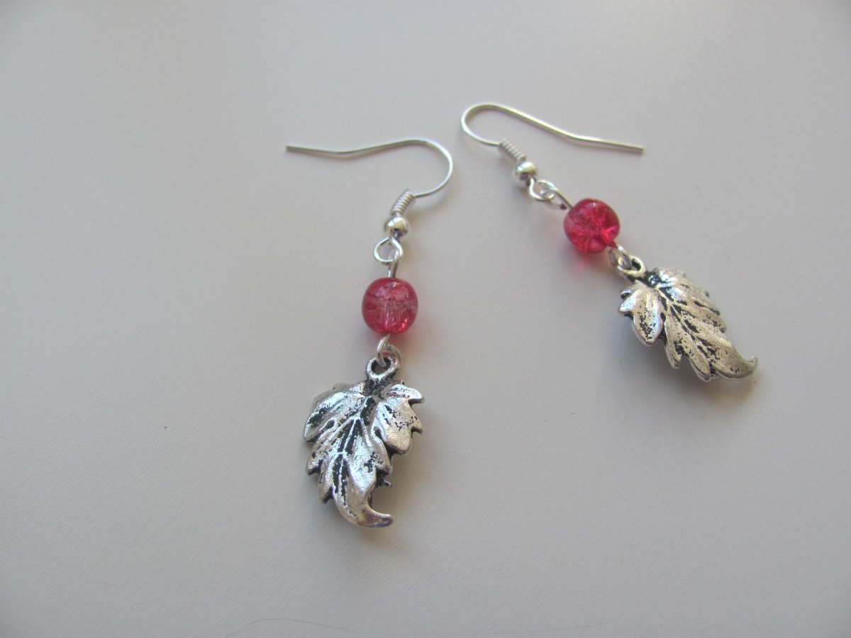Náušnice lístečky červené