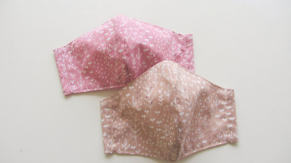 Rouška dvouvrstvá - Příroda