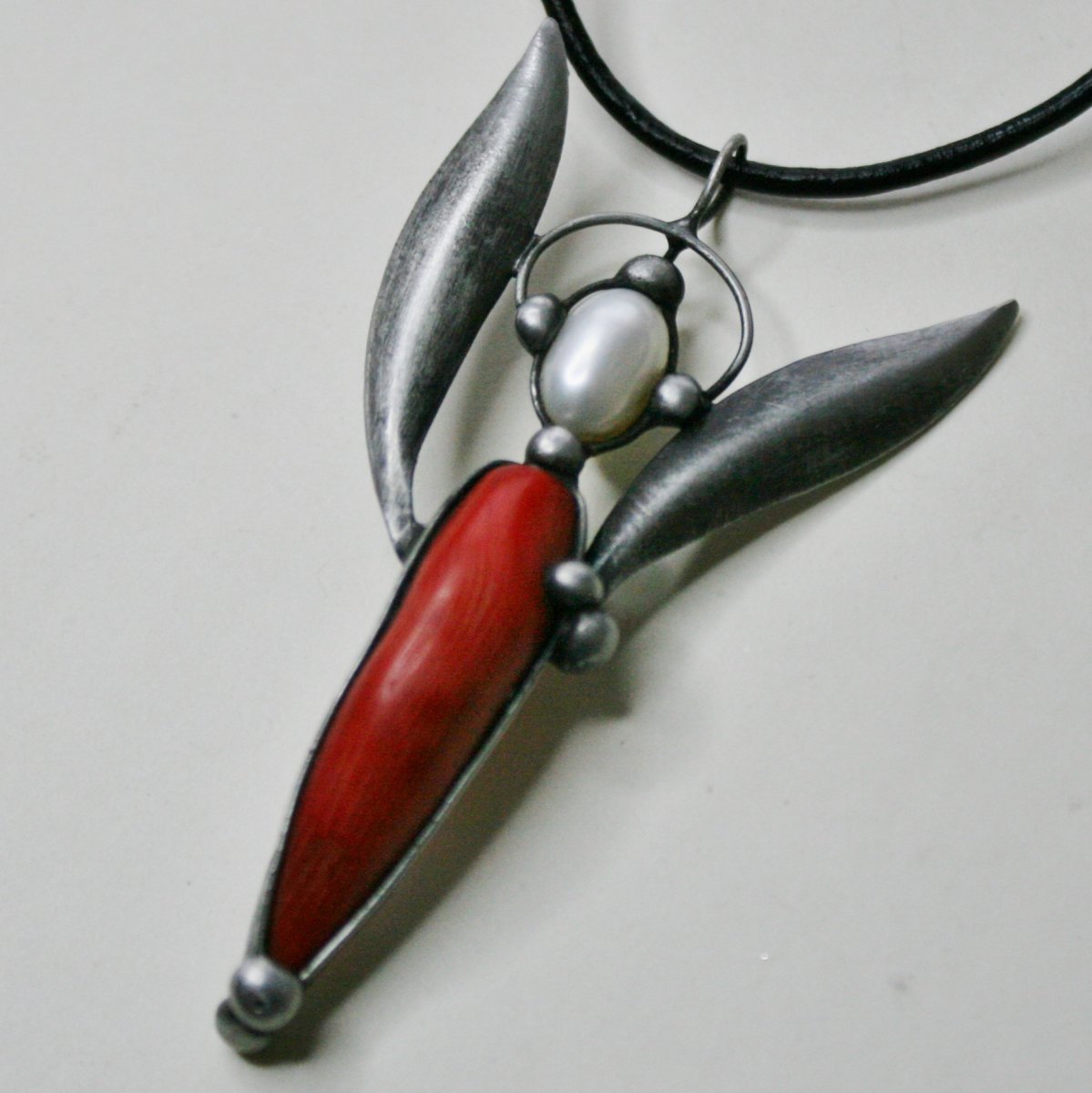 Andělíček strážníček - korál, perla 