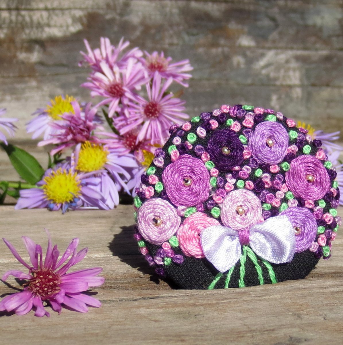 Náramek s broží "Fialka"