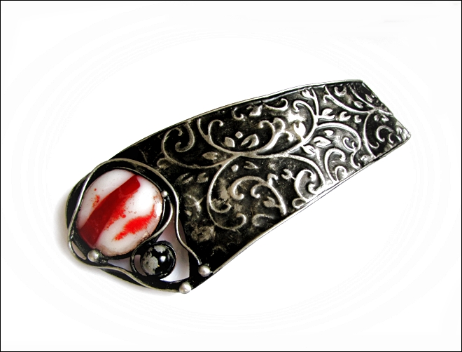 Spona do vlasů - Femme en rouge