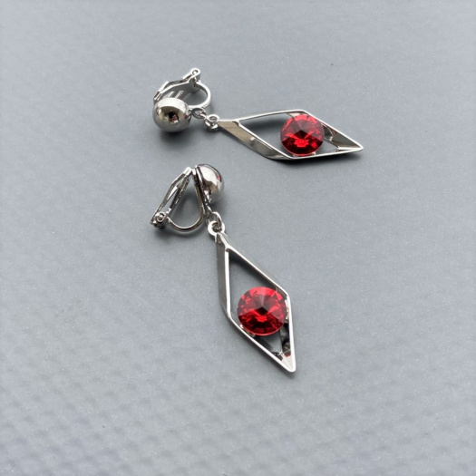 Antialergické klipsy Scarlet Swarovski kosočtverec