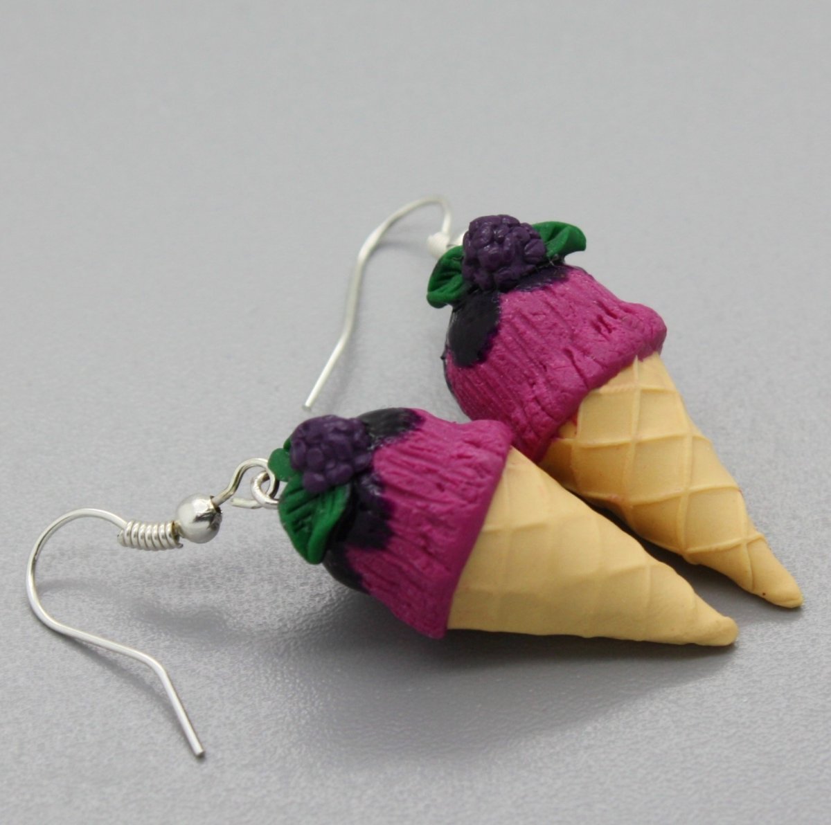 kopečková  zmrzlina   ostružinová