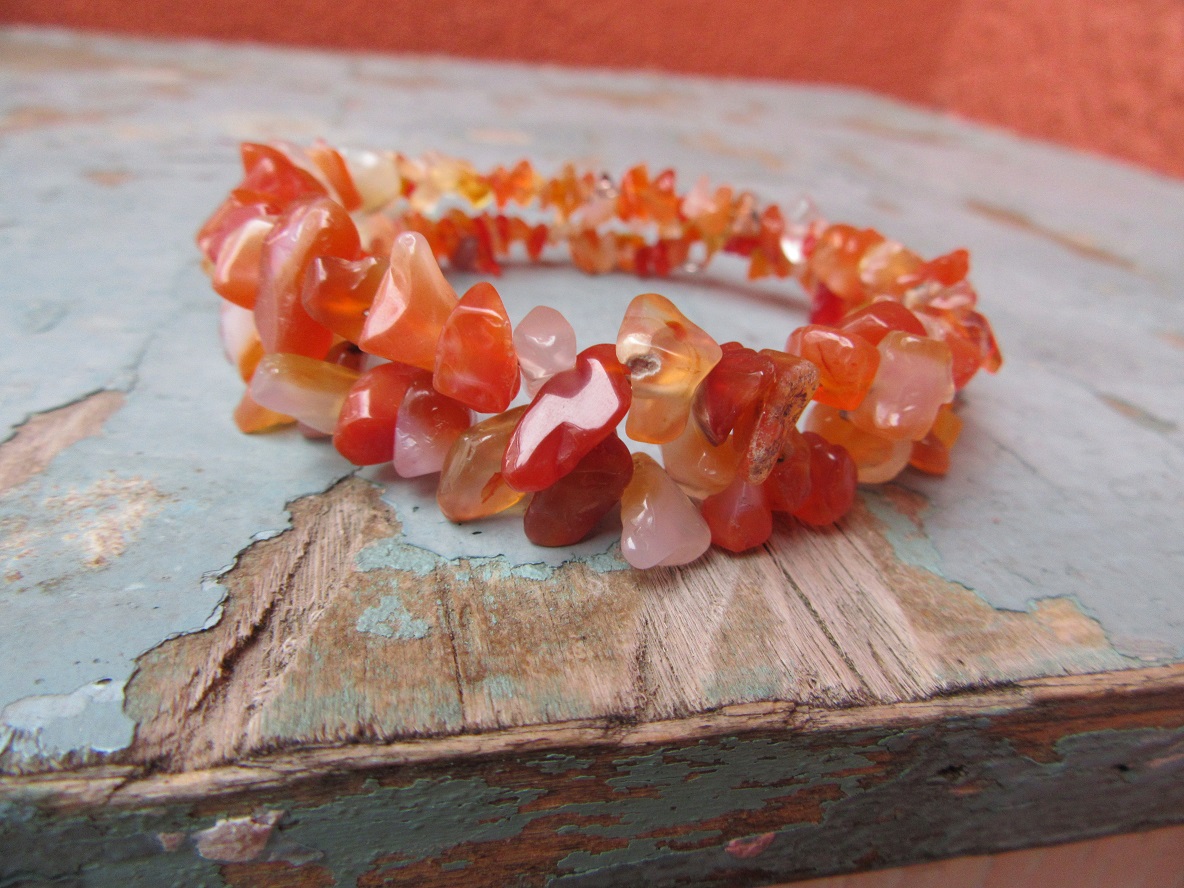 Náramek z karneolu