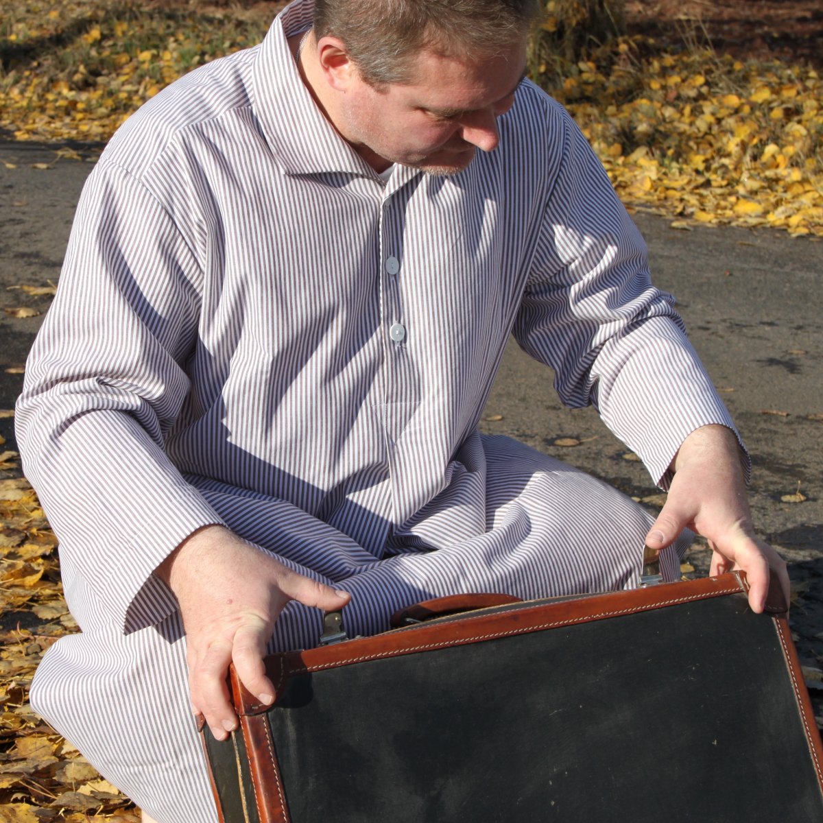 Pánská noční košile "hnědý proužek"