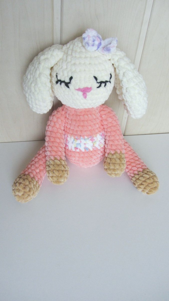 Háčkovaný zajíček - Klárka