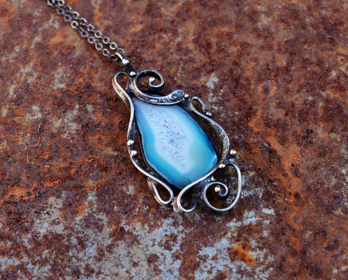 Náhrdelník s modrým křemenem