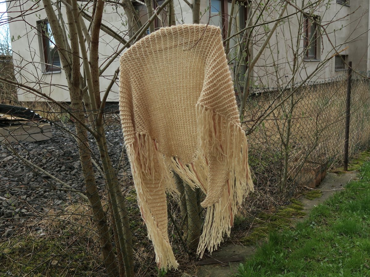 KRÉMOVÝ ŠÁTEK Z MERINA A ALPACY - NA LÉTO I SVATBU