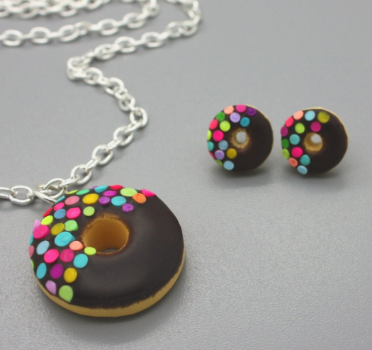 donut na krk ...sada s náušnicemi