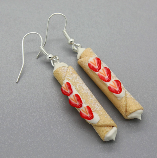 palačinky s jahodami