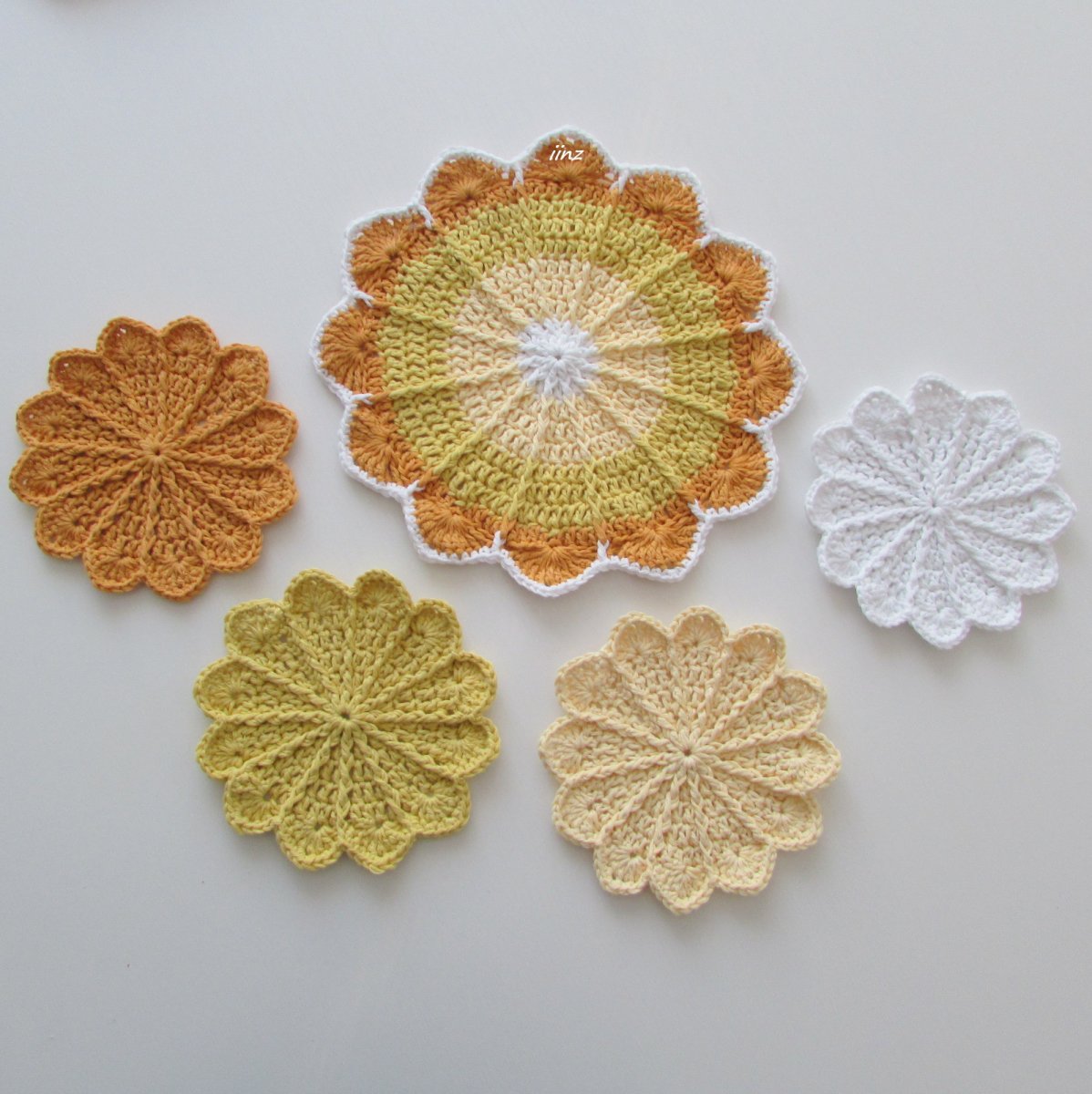 Háčkované prostírání - sada