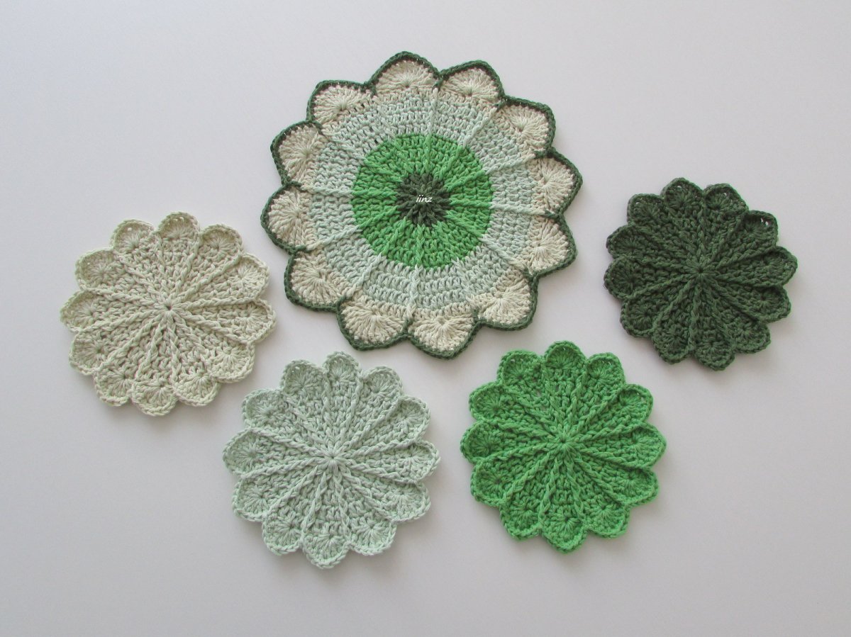 Háčkované prostírání - sada