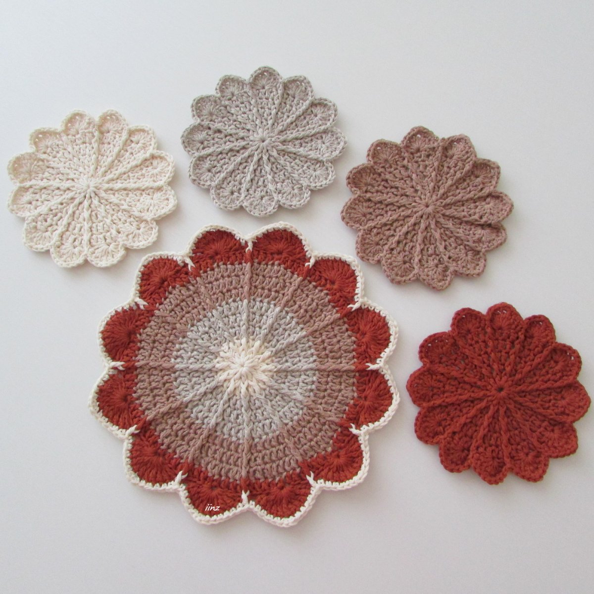 Háčkované prostírání - sada