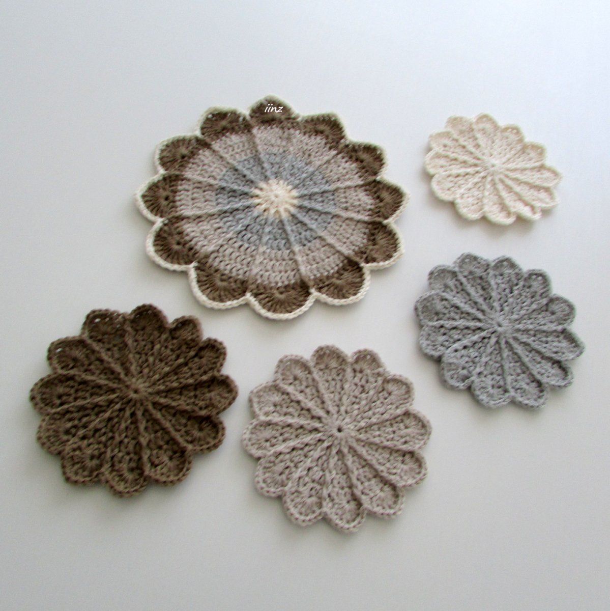 Háčkované prostírání - sada