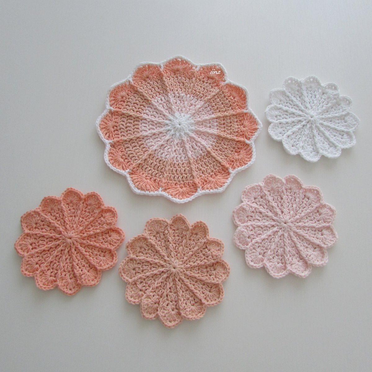 Háčkované prostírání - sada