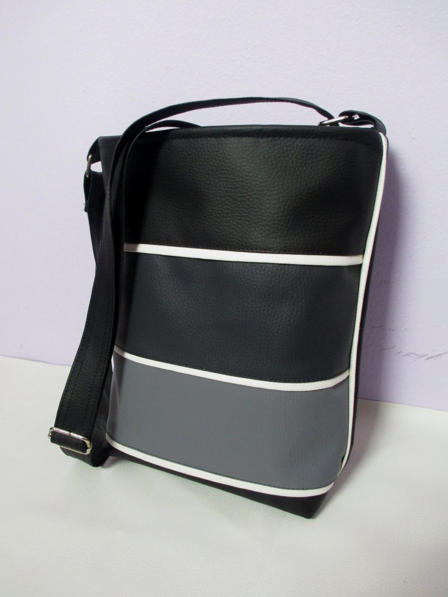 Kabelka- šedo- černá