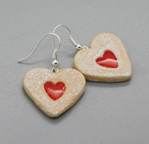 linecká srdíčka  .. 2,4 cm