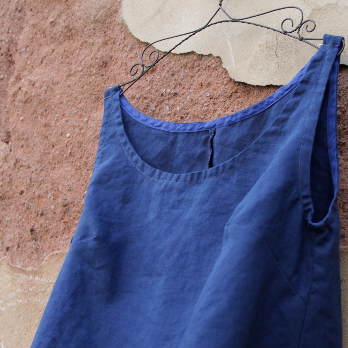 Modré lněné šaty