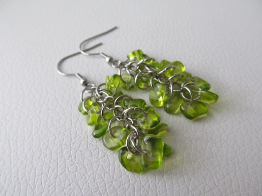 Zelené - náušnice na chirurgickém háčku 