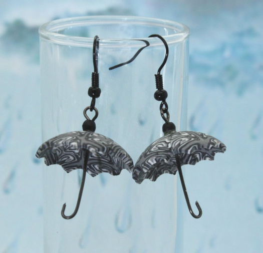 deštníky  ..  vzorované deštníčky do uší