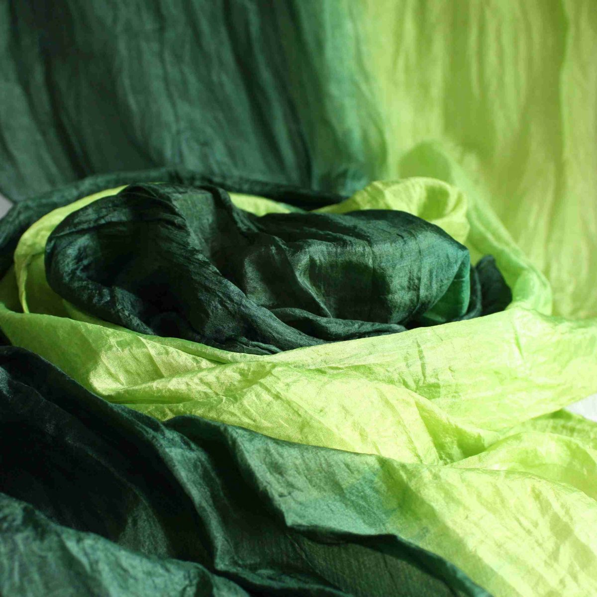 hedvábná šála zelená