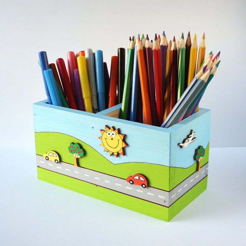 Dvojitý tužkovník se silnicí