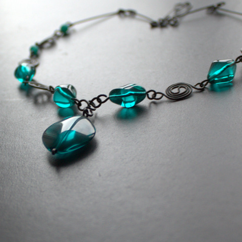 JSI MODRÁ NEBO ZELENÁ?