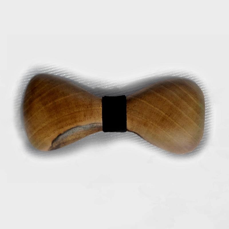 Tvarovaný dřevěný motýlek z ořechového dřeva