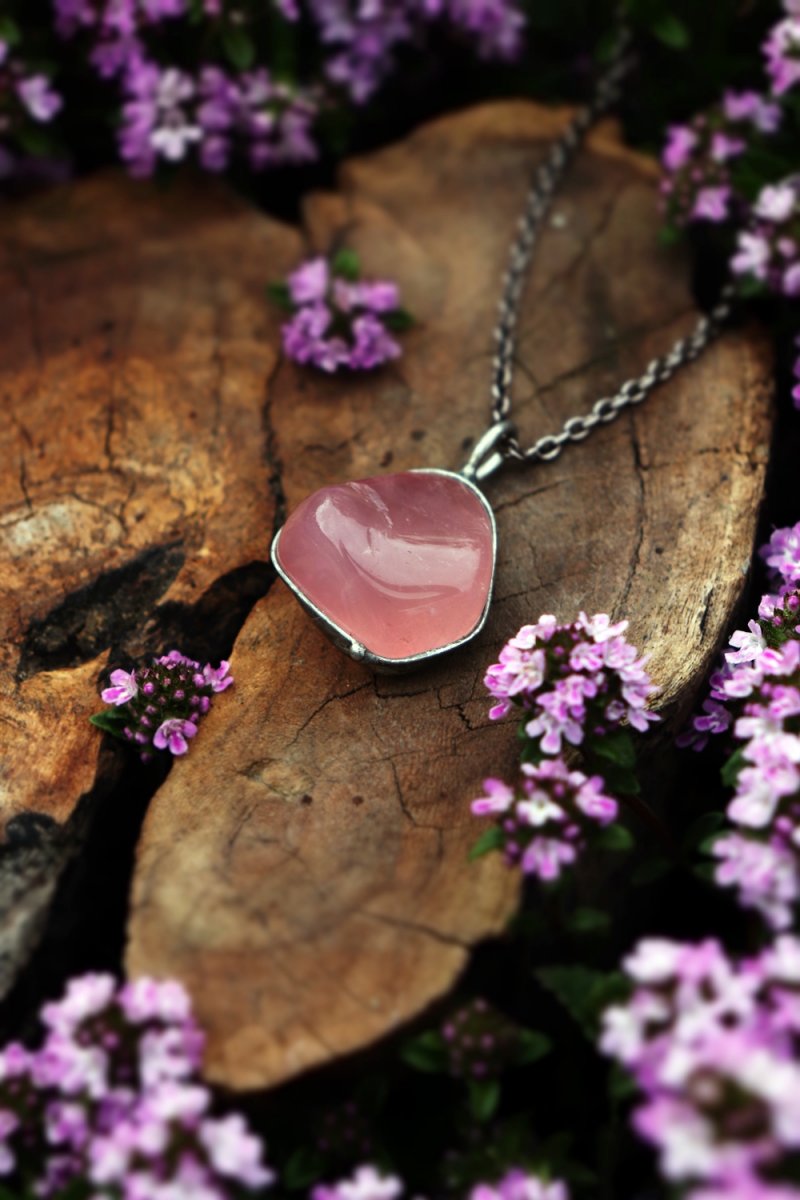 Přívěsek - růženín