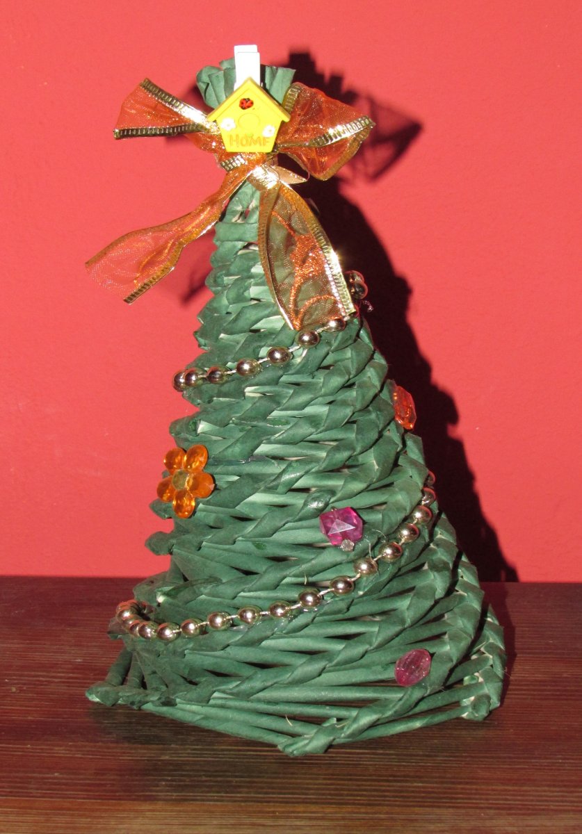 STROMEČEK Z PAPÍROVÉHO PEDIGU