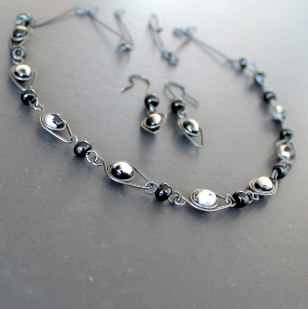 MRKNI NA MĚ STŘÍBRNĚ