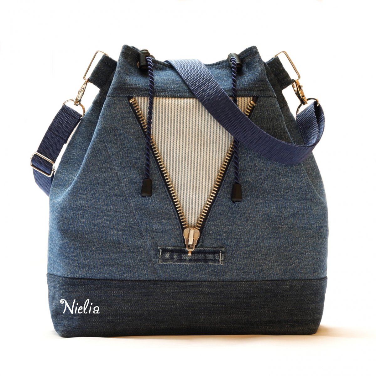 Kabelka - S rozepnutým zipem