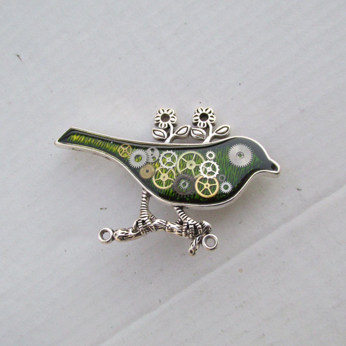 ZELENÝ PTÁČEK, z hodinek, steampunk, BROŽ III