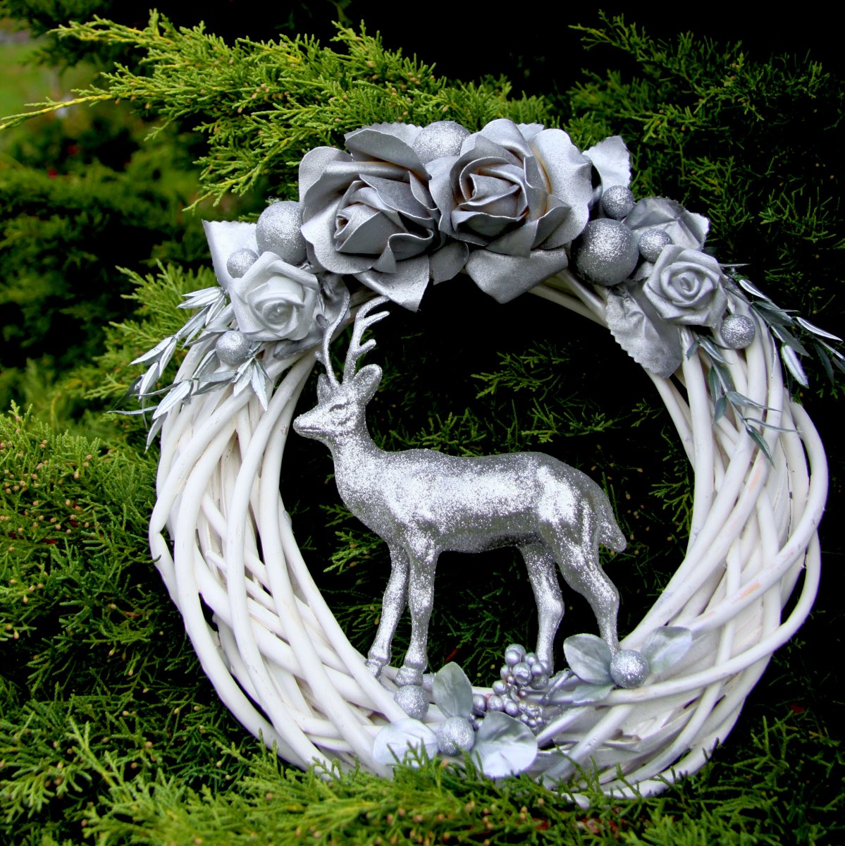 Slavnosti sněženek_věnec na dveře 30 cm