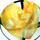 Hedvábný šátek: Kruhy žluto-oranžové