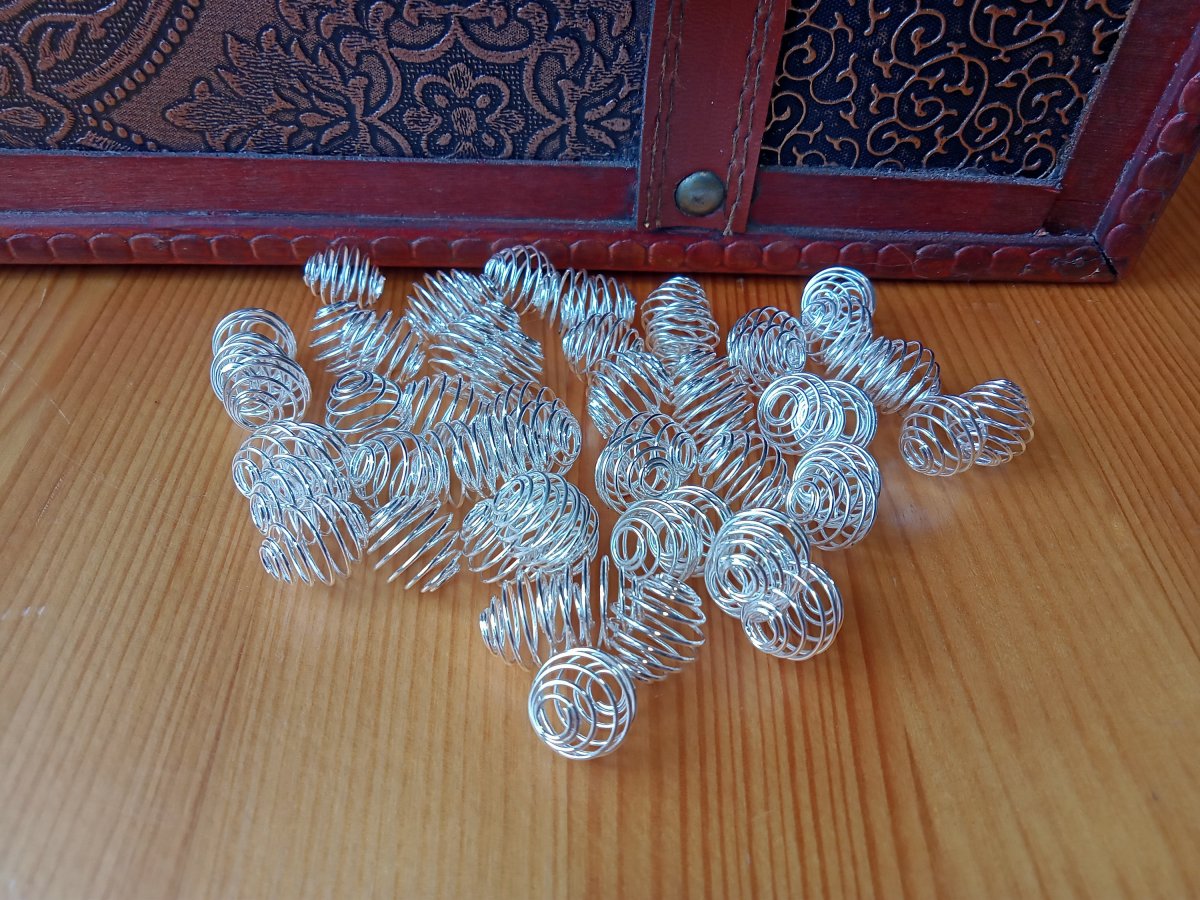 Kovové klícky na korálky DOPRODEJ !!! (100ks/29Kč)