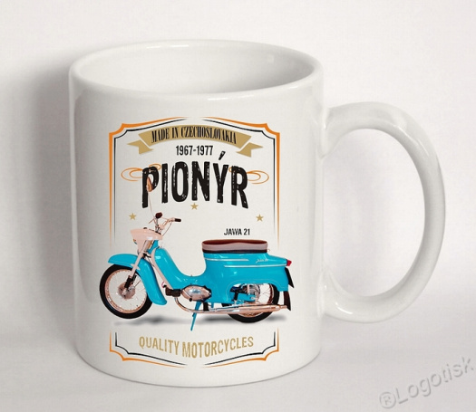 Hrnek s potiskem Jawa Pionýr 21 modrý nebo červený