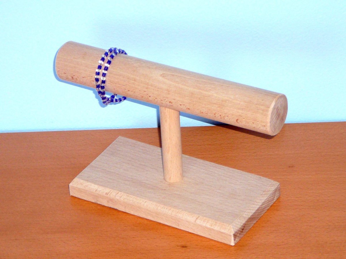 Jednopatrový stojánek na náramky - nižší - buk