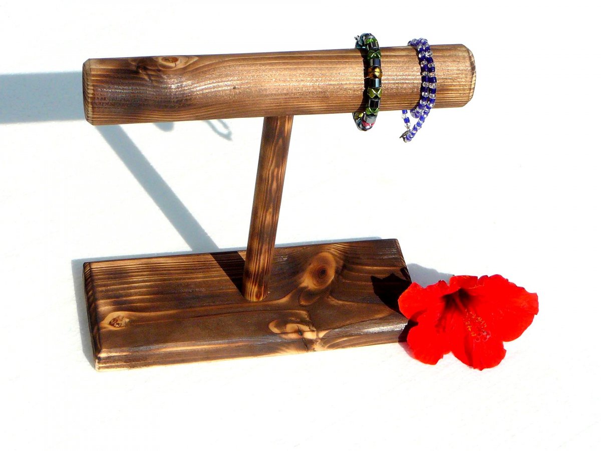 Stojánek na náramky 3 - smrk opalovaný