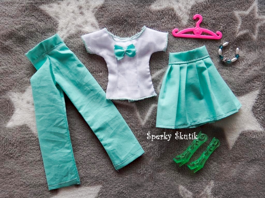 KM0040 - 6-dílná sada oblečků pro Barbie