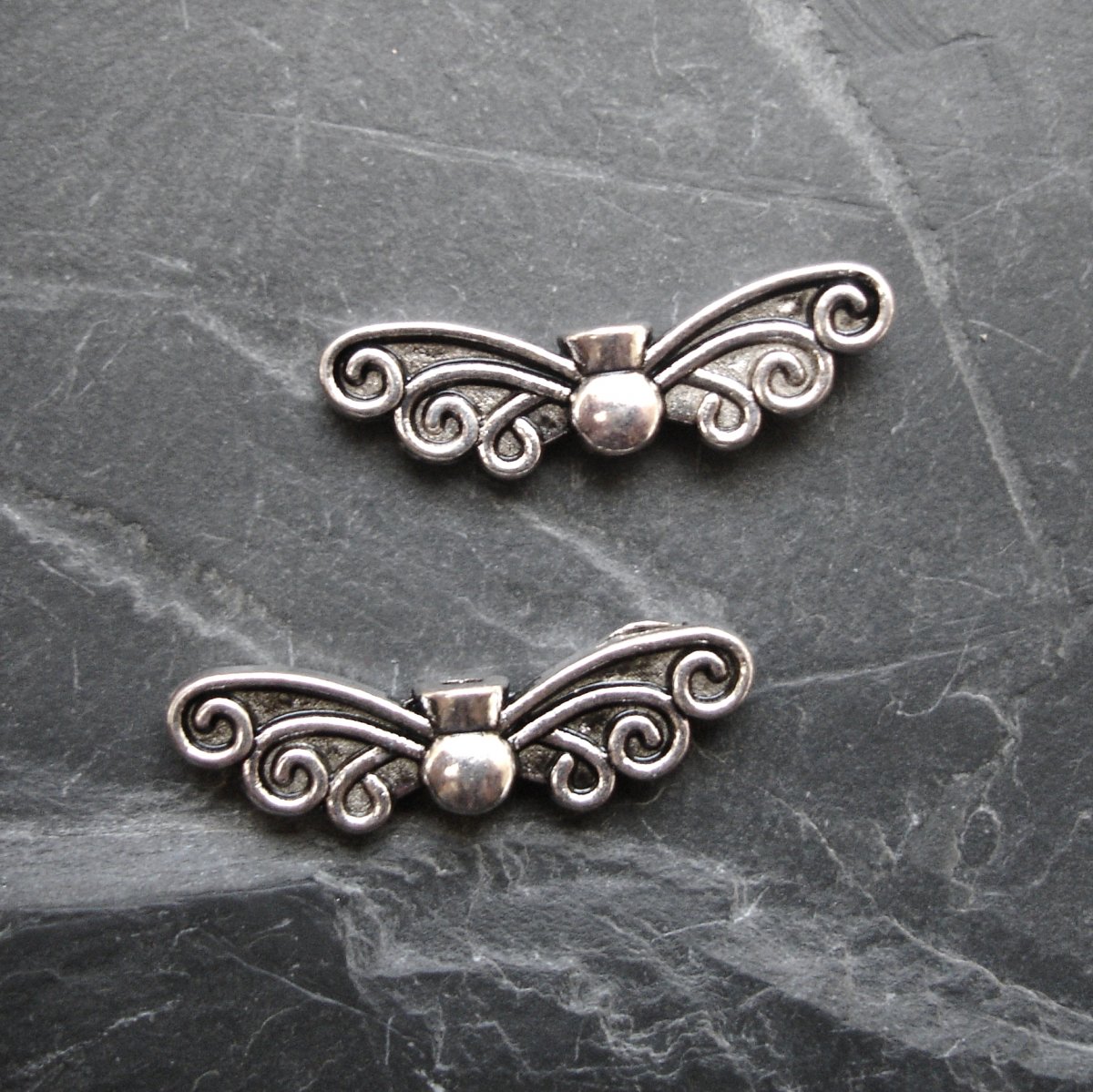 Andělská křídla 22x6mm - starostříbrná - 2 ks