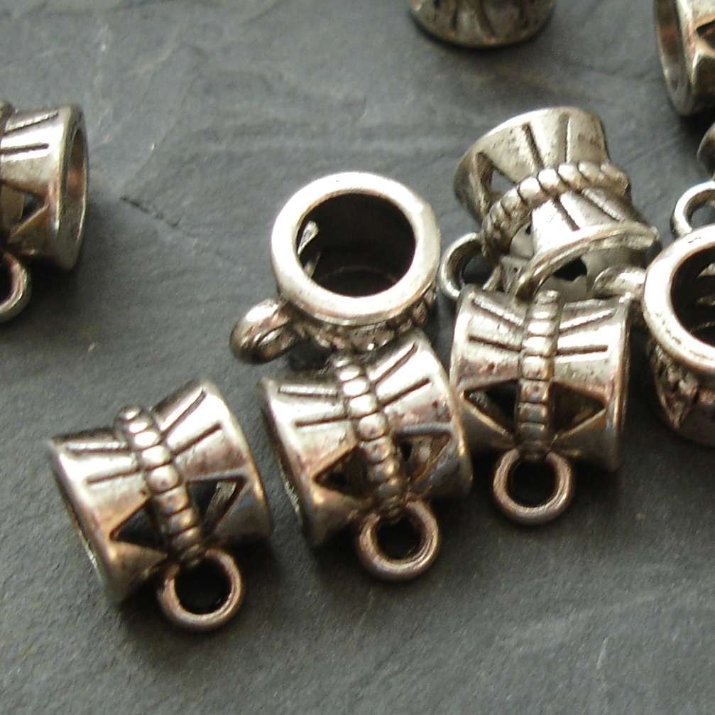 Ozdobný závěs 10x7,5mm - starostříbrný - 2 ks