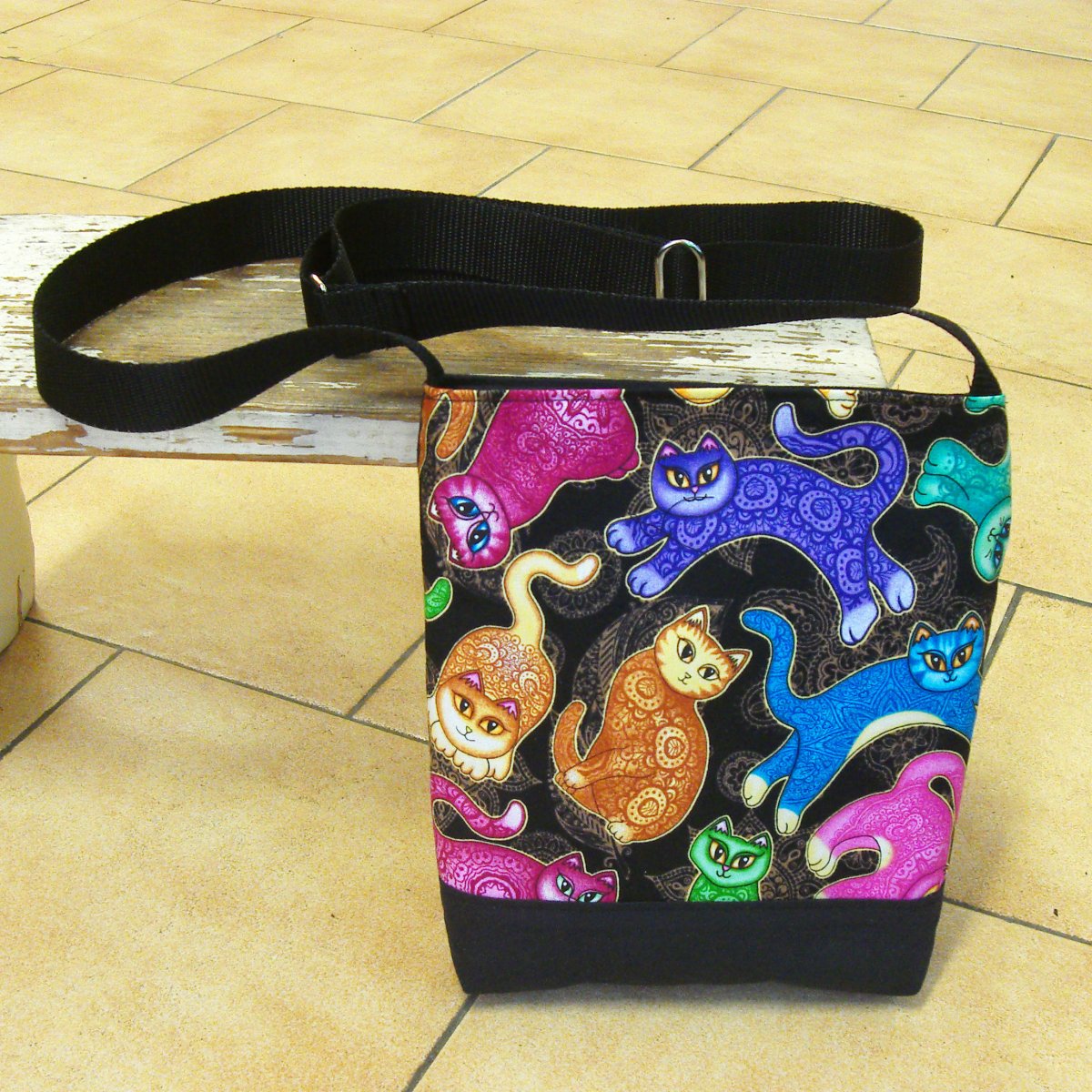 Kabelka Barevné kočičky