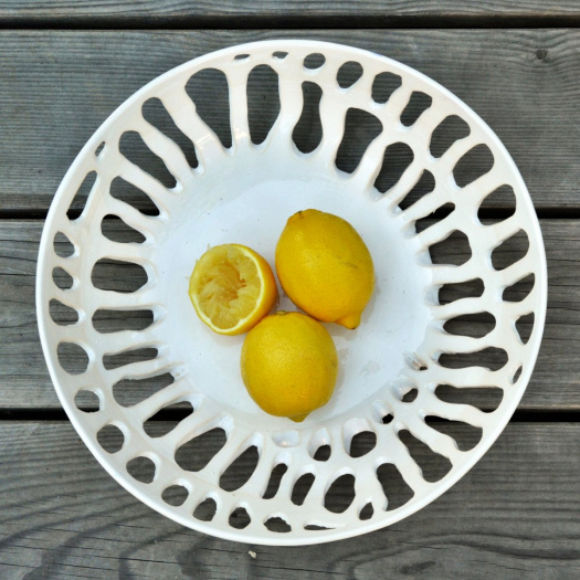 Keramická mísa děrovaná, bílá