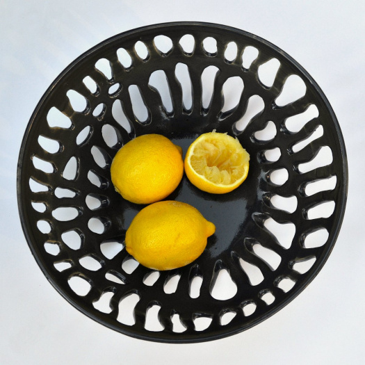 Keramická mísa děrovaná, antracitová