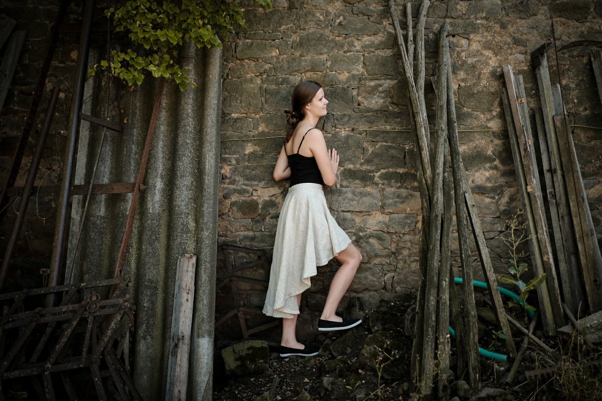 Sukně kolová nepravidelná - 100% len